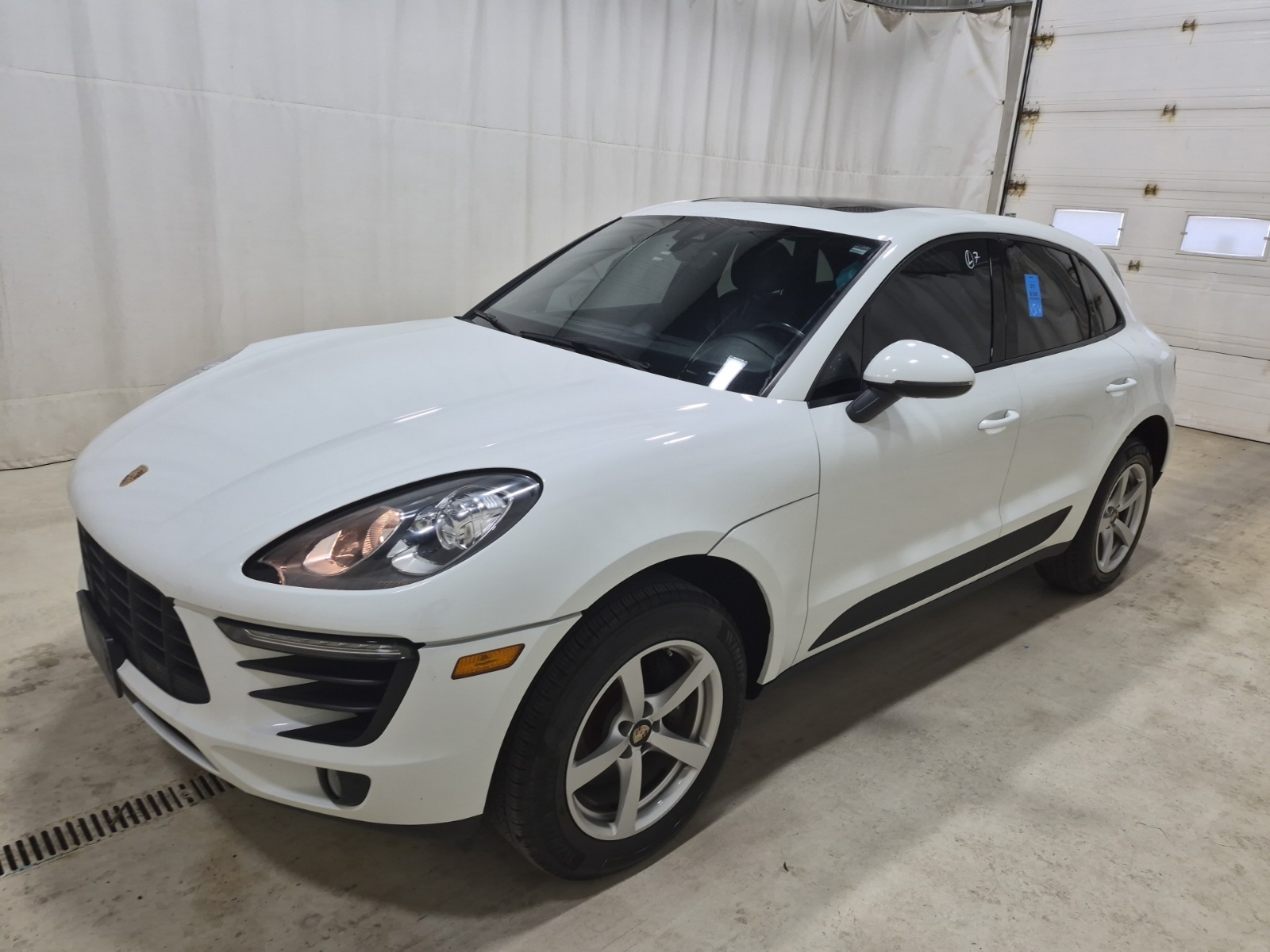 2018 Porsche MACAN SPORT EDITION