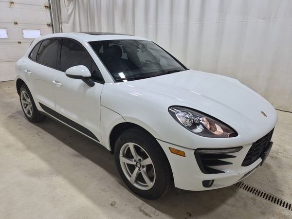 2018 Porsche MACAN SPORT EDITION