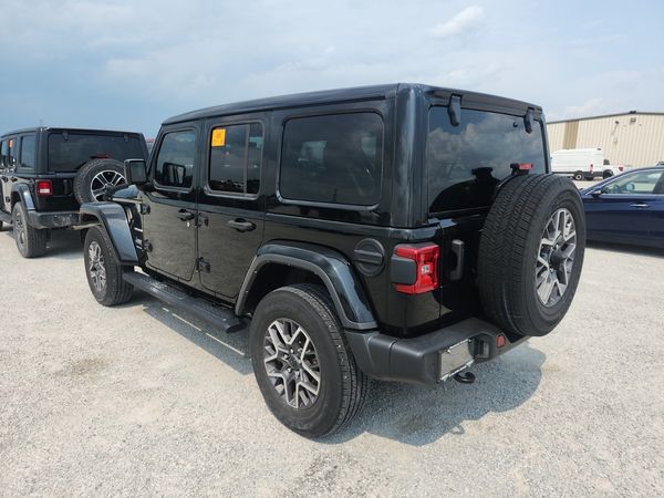 2024 Jeep Wrangler 4 Door 4x4 Sahara