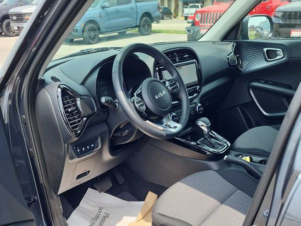 2025 Kia Soul EX Premium IVT