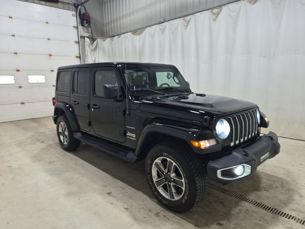 2022 Jeep Wrangler UNLIMITED SAHARA