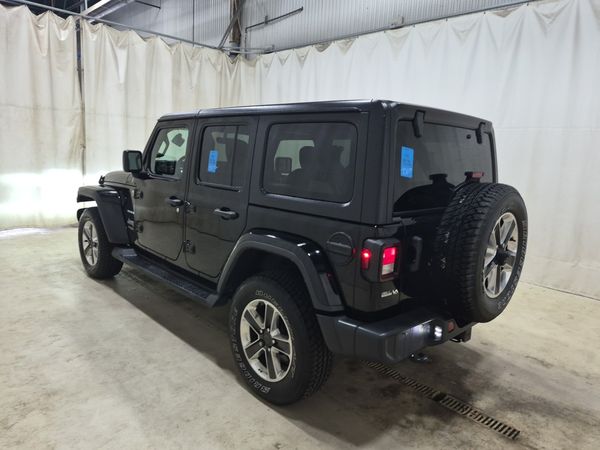 2022 Jeep Wrangler UNLIMITED SAHARA