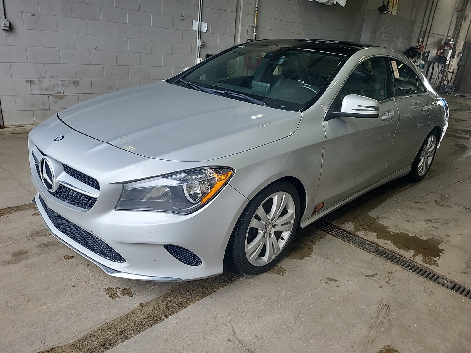 2017 Mercedes-Benz CLA 4dr Sdn 4matic Cla 250 CLA250-4M