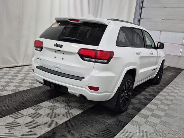 2020 Jeep Grand Cherokee ALTITUDE Laredo