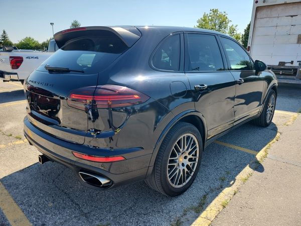 2017 Porsche Cayenne AWD 4dr