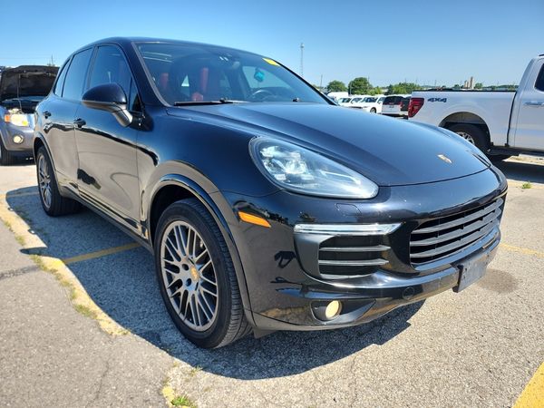 2017 Porsche Cayenne AWD 4dr