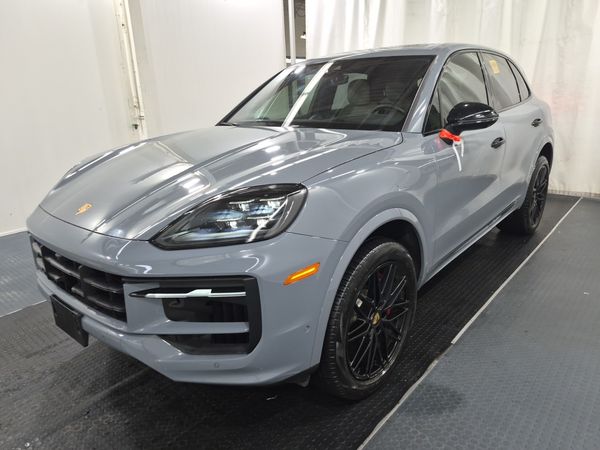 2024 Porsche Cayenne S