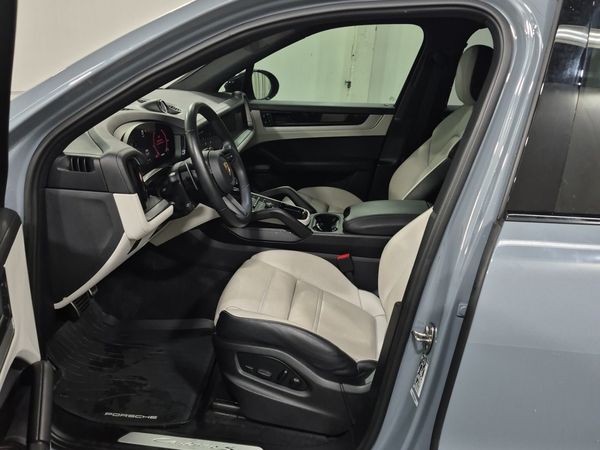 2024 Porsche Cayenne S