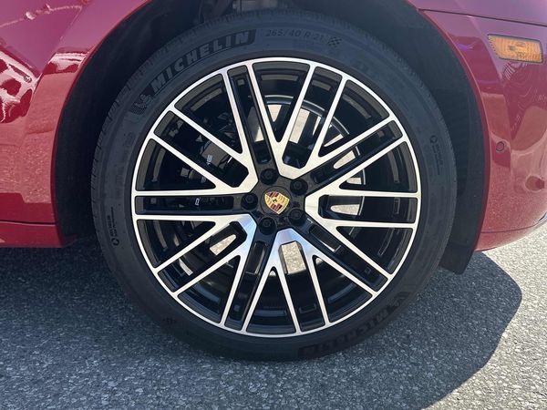 2023 Porsche Macan GTS