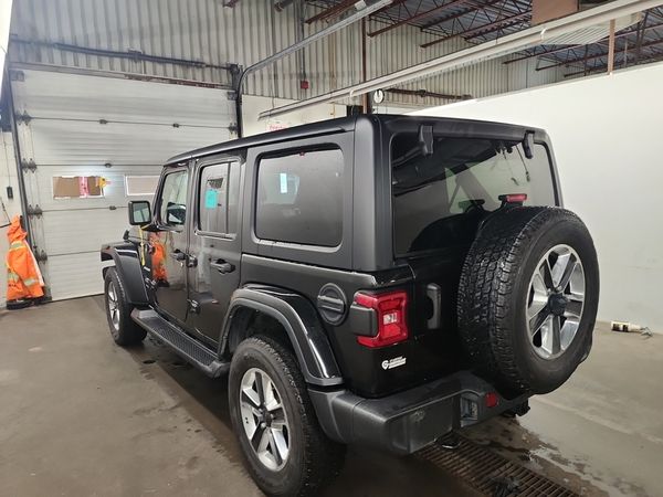2022 Jeep Wrangler UNLIMITED SAHARA