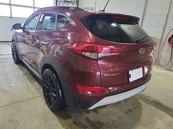2017 Hyundai Tucson Awd 4dr 1.6l Se