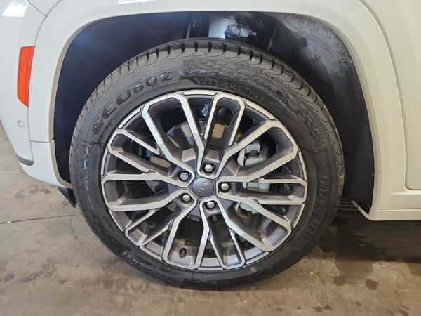 2022 Jeep Grand Cherokee L SUMMIT RESERVE