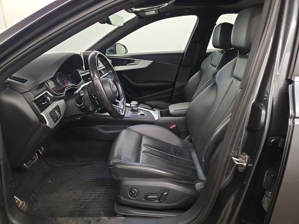 2017 Audi A4 PROGRESSIV quattro Premium Plus