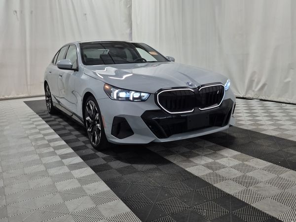 2025 BMW i5 XDRIVE40