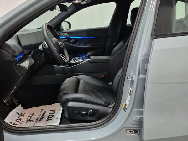 2025 BMW i5 XDRIVE40