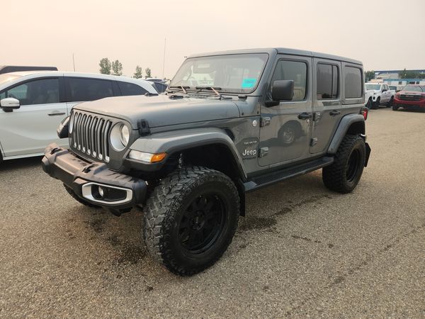 2021 Jeep Wrangler UNLIMITED SAHARA