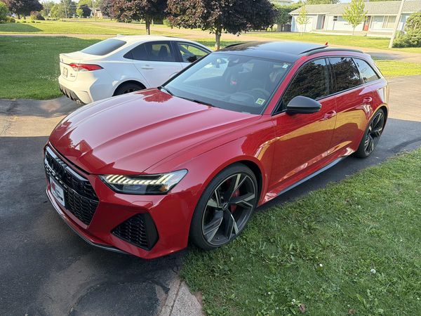 2021 Audi RS 6 Avant 4.0 TFSI quattro