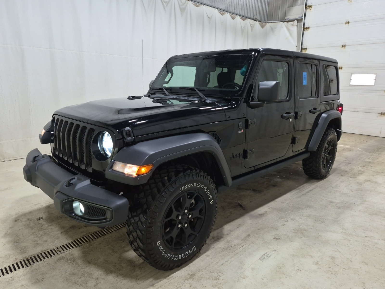2023 Jeep Wrangler WILLYS Sport