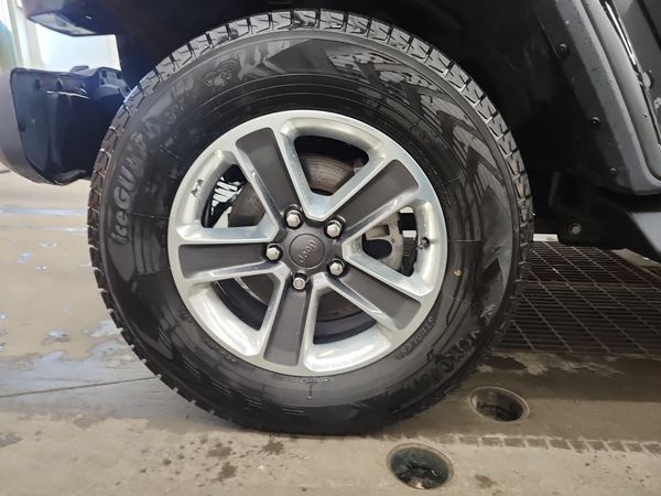 2023 Jeep Wrangler SAHARA