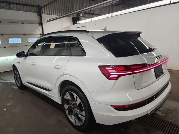 2022 Audi E-TRON PROGRESSIV quattro Premium