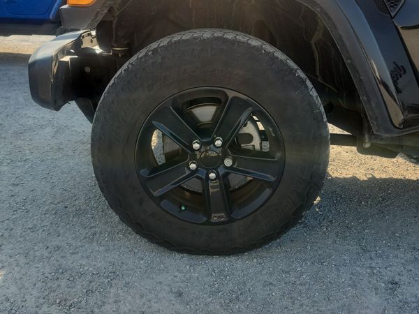 2023 Jeep Wrangler 4 Door 4x4 Sahara Altitude