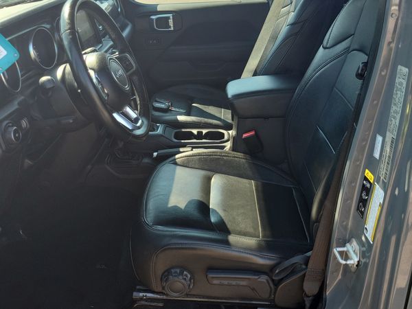 2023 Jeep Wrangler 4 Door 4x4 Sahara Altitude