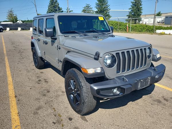 2023 Jeep Wrangler 4 Door 4x4 Sahara Altitude