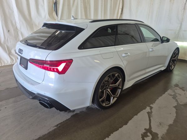 2025 Audi RS 6 AVANT PERFORMANCE Performance quattro