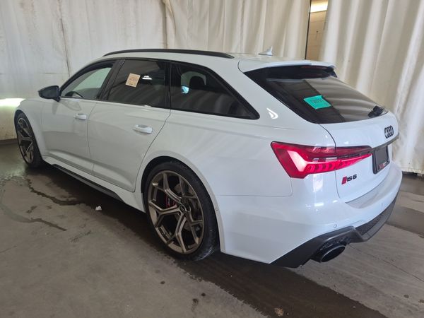 2025 Audi RS 6 AVANT PERFORMANCE Performance quattro