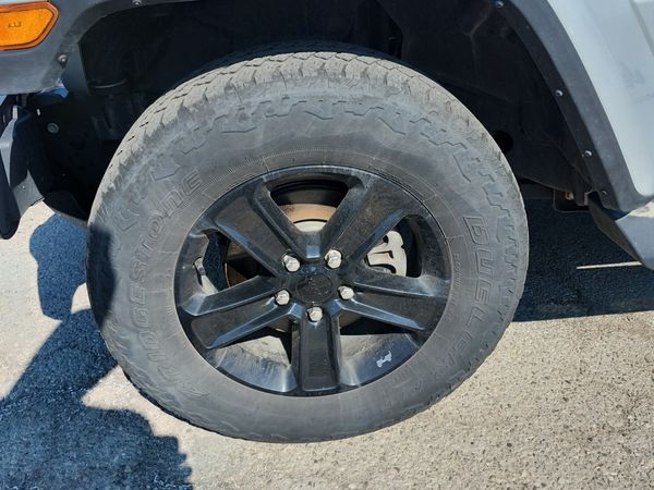 2023 Jeep Wrangler SAHARA ALTITUDE