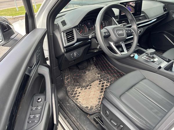 2025 Audi Q5 45 TFSI quattro quattro Premium