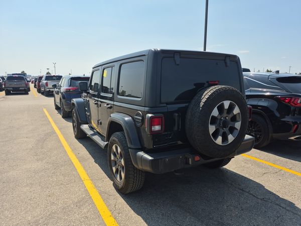 2022 Jeep Wrangler UNLIMITED SAHARA