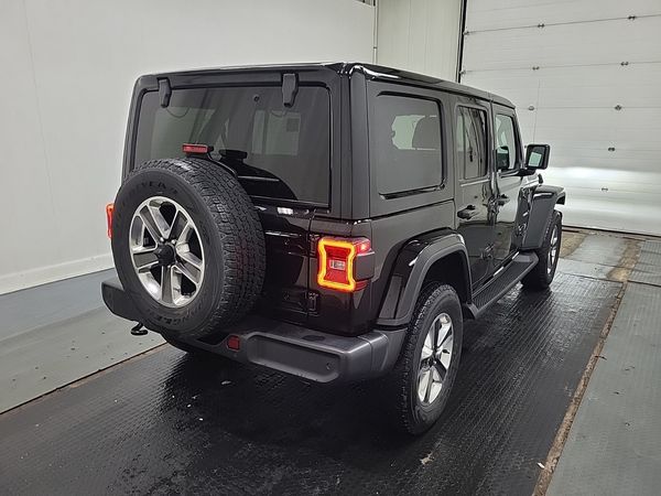 2022 Jeep Wrangler UNLIMITED SAHARA