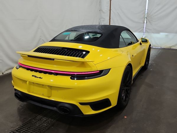 2022 Porsche 911 Cabriolet Turbo