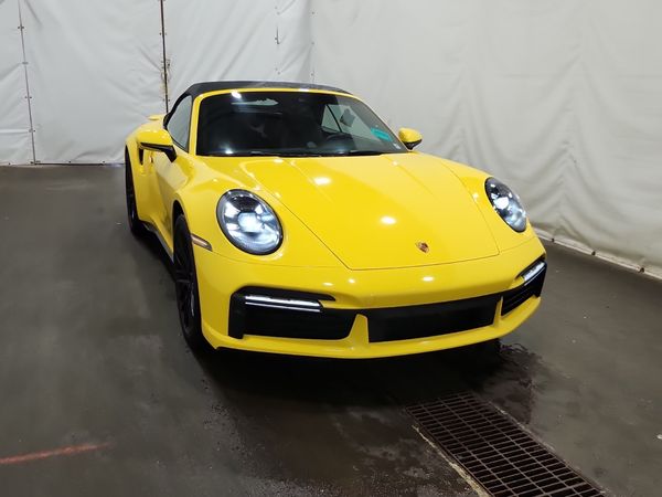 2022 Porsche 911 Cabriolet Turbo
