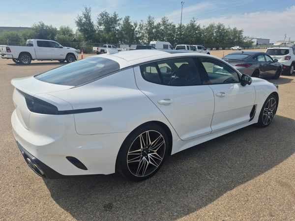 2023 Kia STINGER GT ELITE GT2
