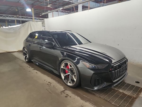 2024 Audi RS 6 AVANT PERFORMANCE quattro