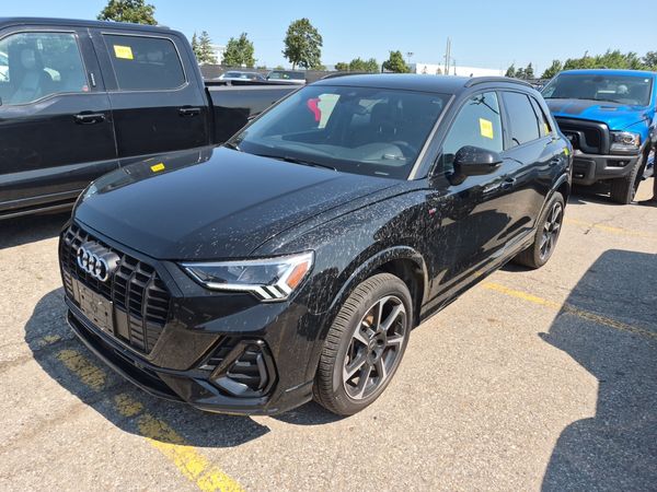 2023 Audi Q3 TECHNIK