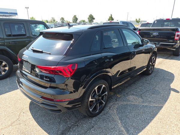 2023 Audi Q3 TECHNIK quattro Technik