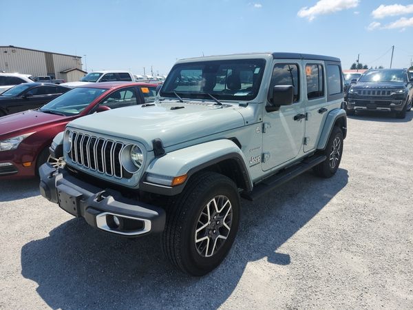 2024 Jeep Wrangler 4 Door 4x4 Sahara