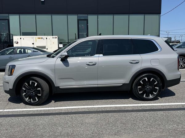 2025 Kia Telluride SX Limited AWD w/Black Interior