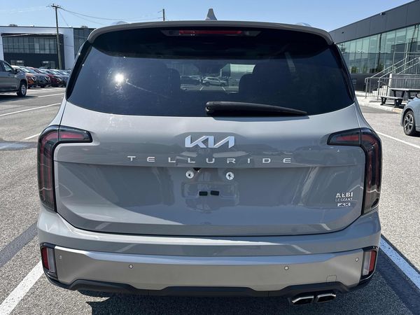 2025 Kia Telluride SX Limited AWD w/Black Interior