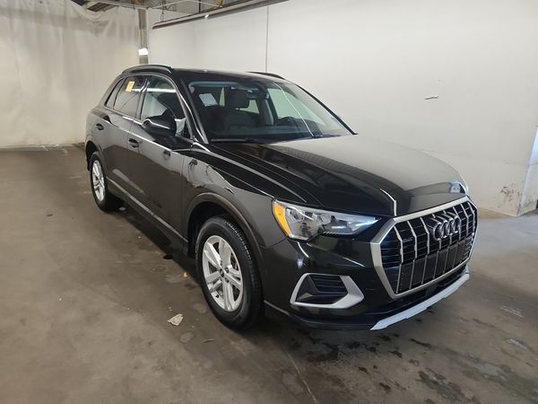 2022 Audi Q3 KOMFORT quattro Premium