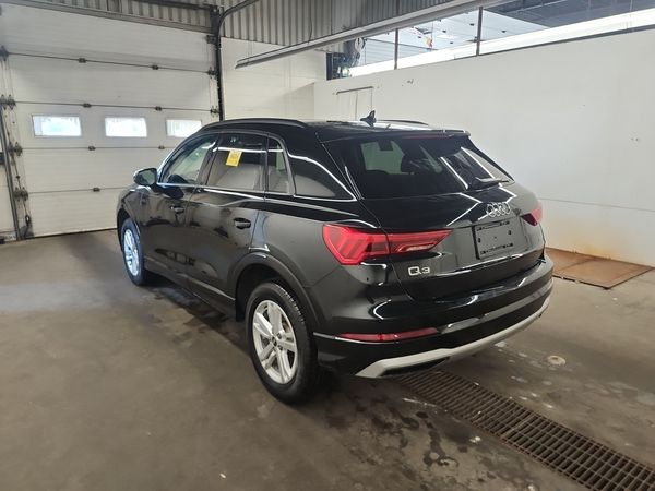 2022 Audi Q3 KOMFORT quattro Premium