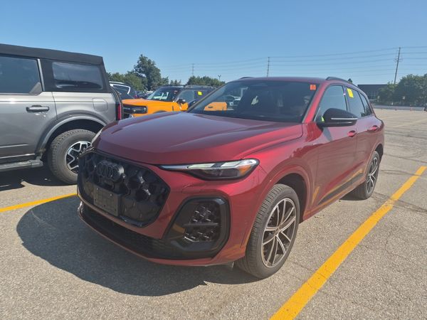 2025 Audi Q5 2.0 TFSI QUATTRO