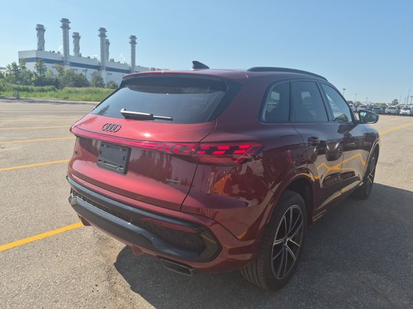 2025 Audi Q5 2.0 TFSI QUATTRO