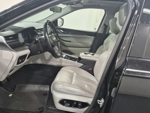 2022 Jeep Grand Cherokee L OVERLAND