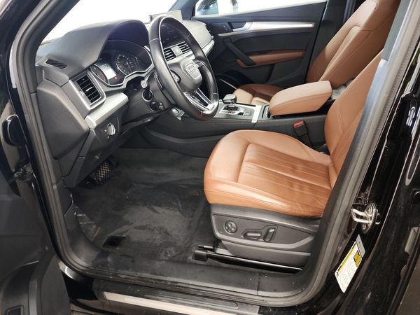 2022 Audi Q5 KOMFORT quattro Premium