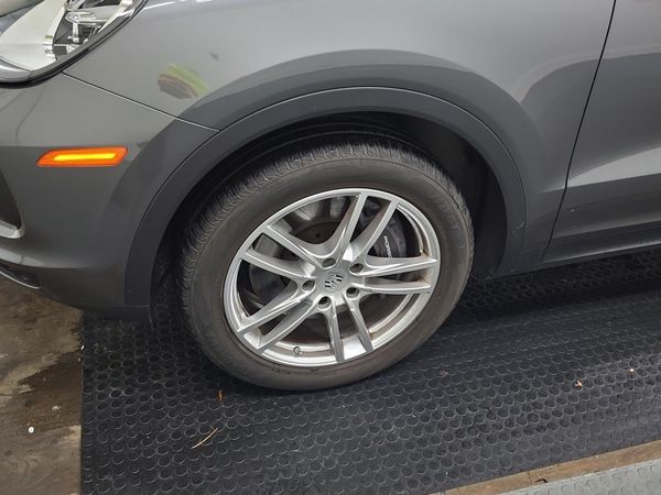 2023 Porsche Cayenne AWD