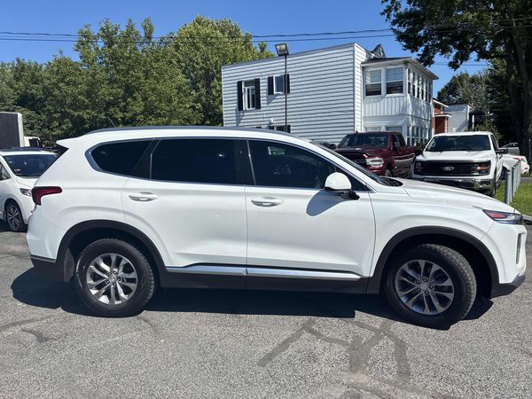 2019 Hyundai Santa Fe Essential SE